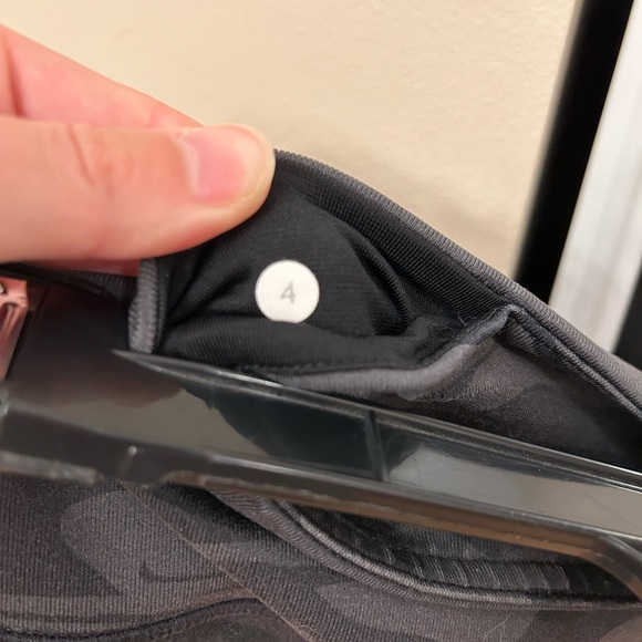 Lululemon boogie shorts - Picture 3 of 4